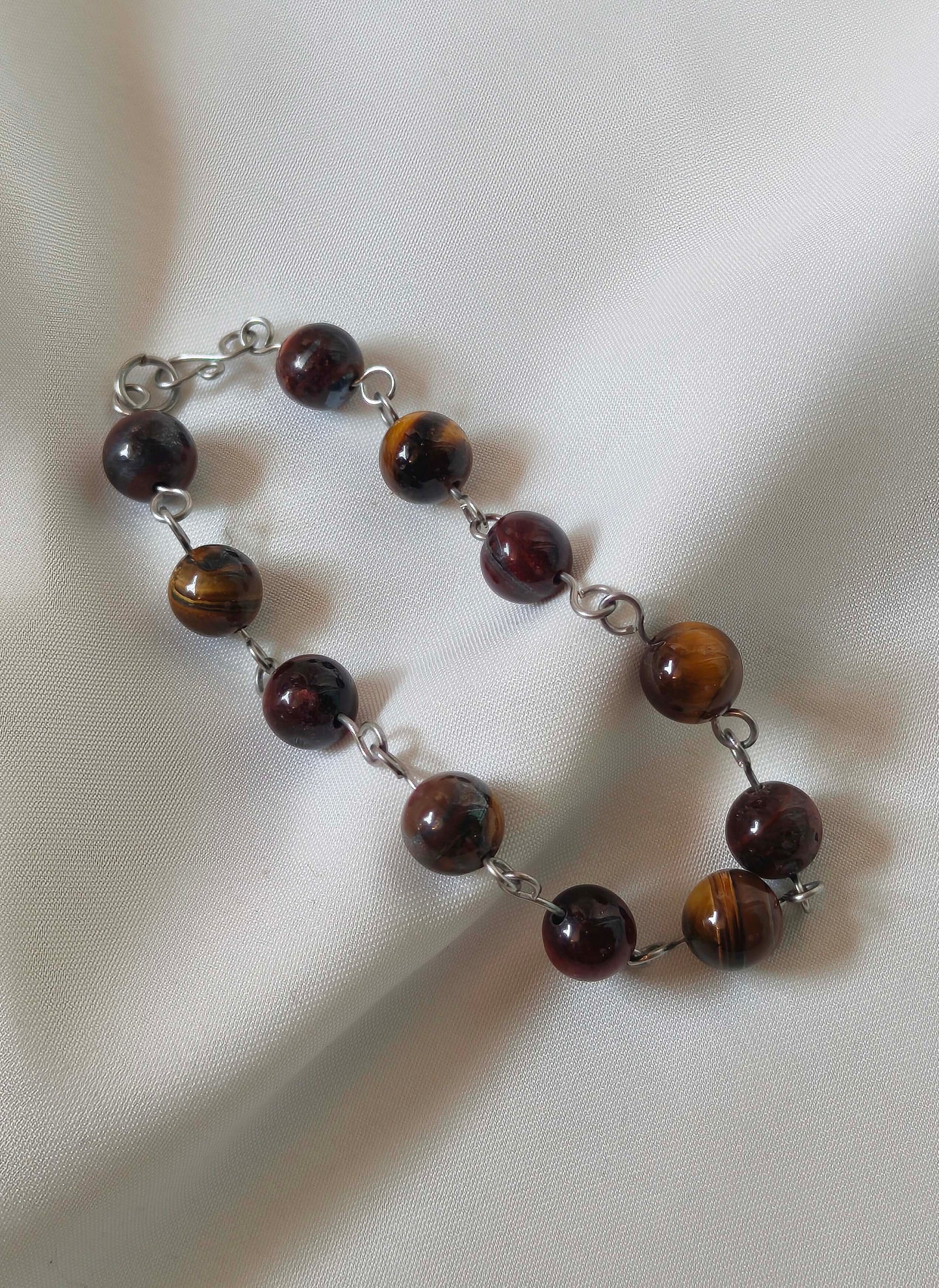 Golden Strength – Tiger’s Eye Linked Bracelet