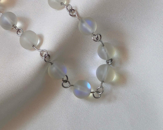 White Flash Glass Bead Linked Bracelet