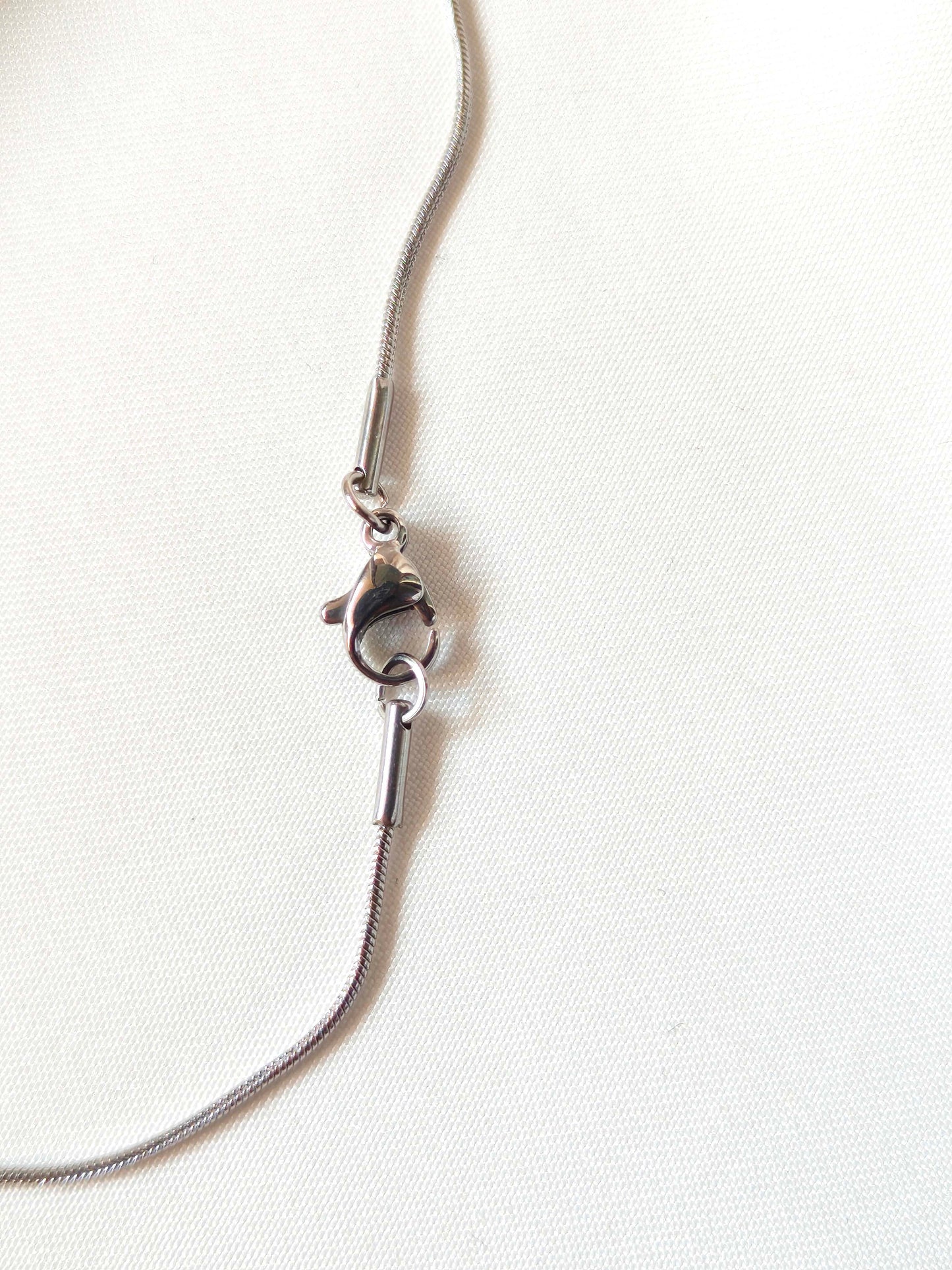 Moonlit Bloom – Rainbow Moonstone Wire-Wrapped Pendant