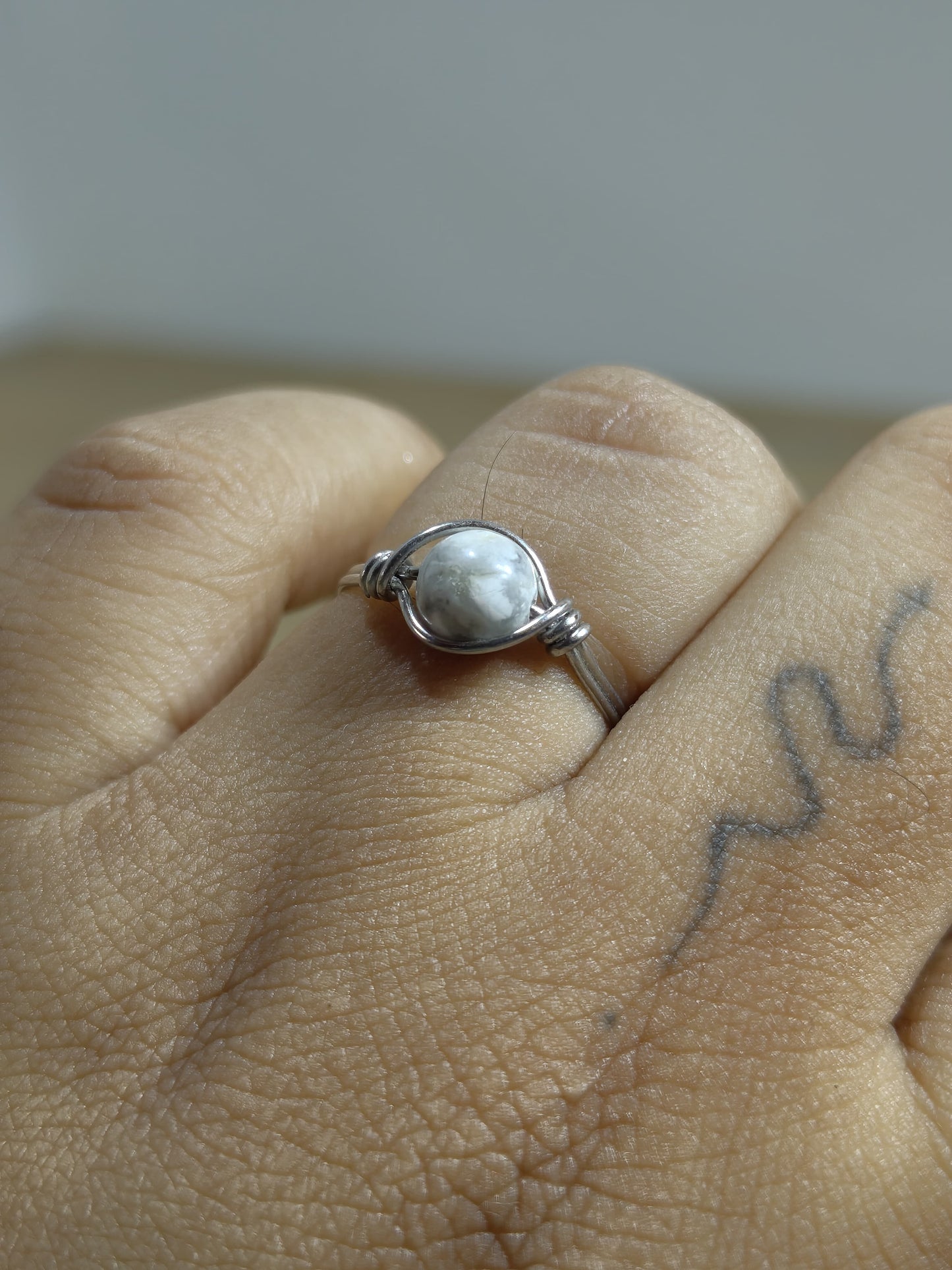 Peaceful Clarity – Howlite Wire-Wrapped Ring