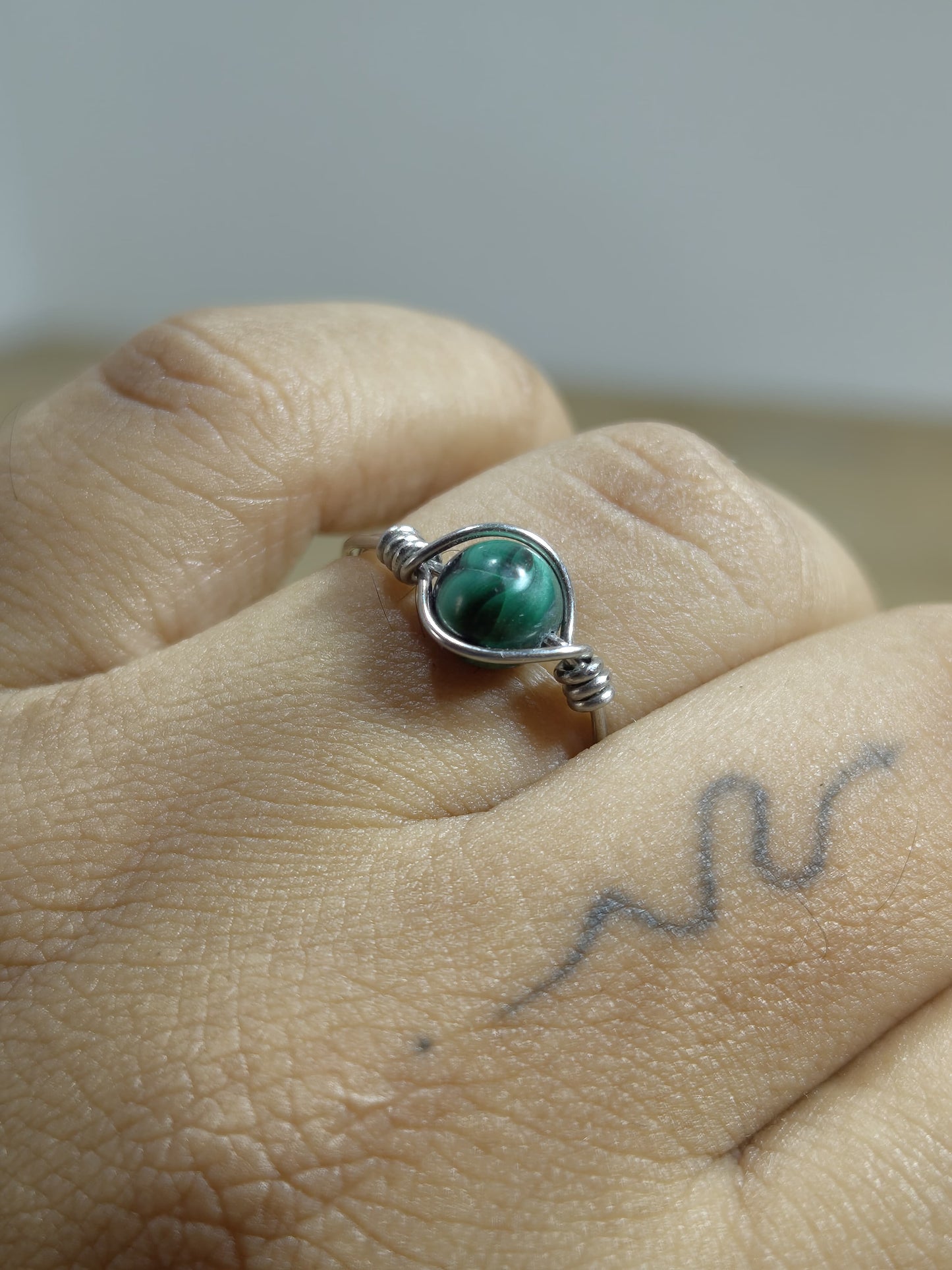 Vibrant Harmony – Malachite Wire-Wrapped Ring
